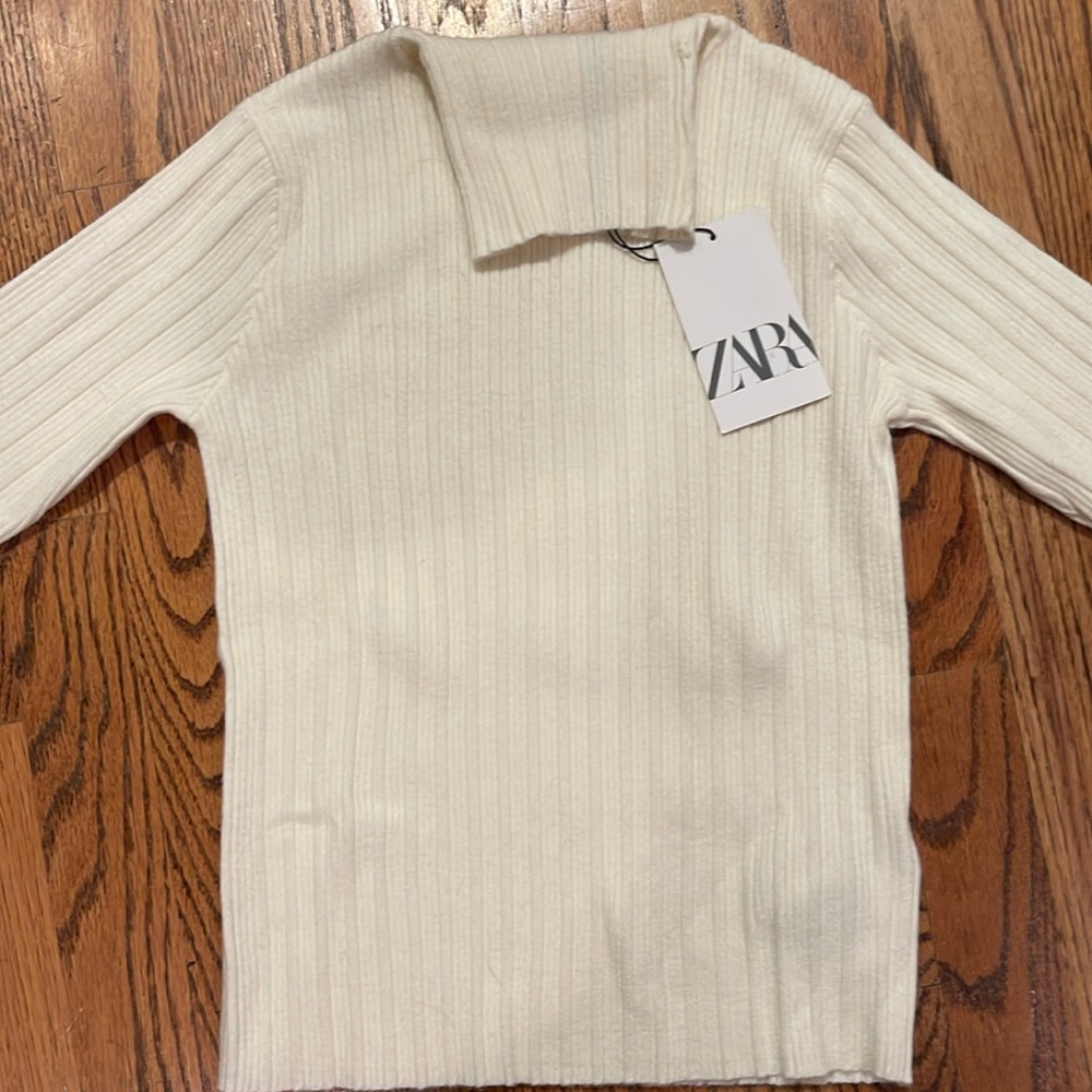 Creme ribbed sweater